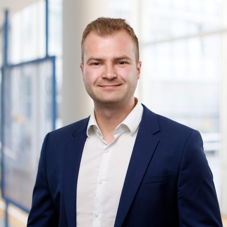 Dr. Niklas Mergner